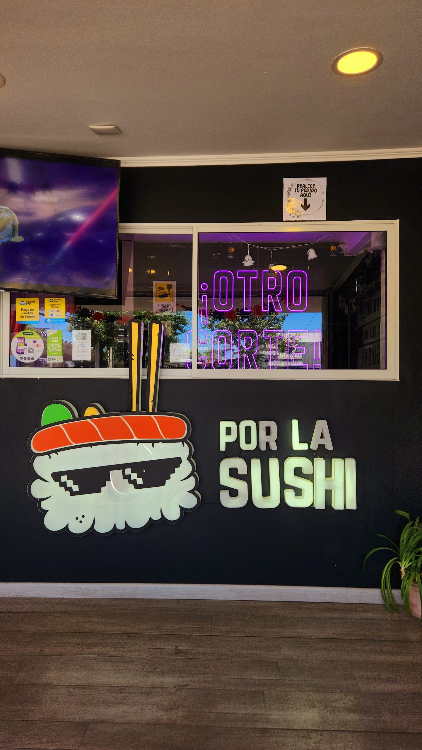 Sushi a la chilena, un roll con identidad que dejó de ser japonés
