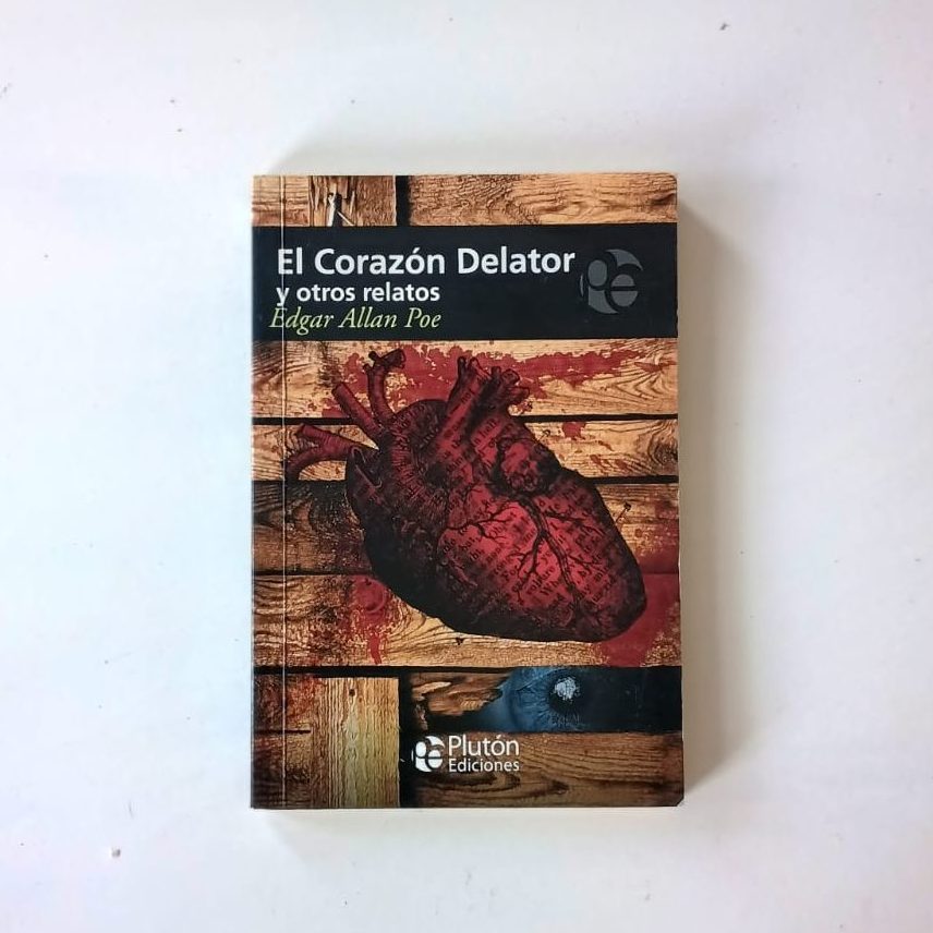 Libro: El Corazón Delator, foto tomada por Lía Yáñez