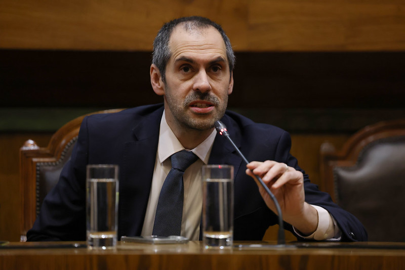 Exministro de Hacienda, Nicólas Grau, durante una sesión con respecto a la Acusación Constitucional impulsada en su contra.