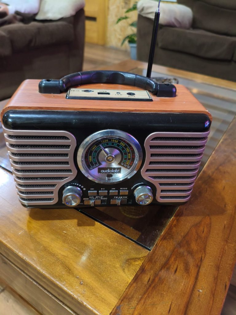 imagen de una radio que se usa en caso de emergencias