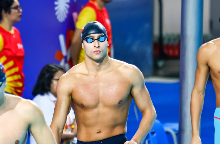 En esta imagen se ve a Manuel Lazzerini compitiendo  en los Juegos Bolivarianos. 