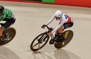 En esta imagen se ve un ciclista del team Chile